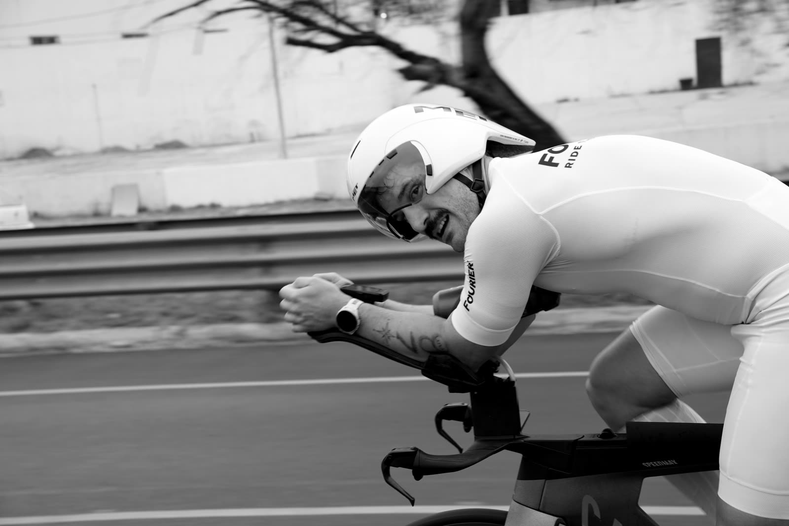 Pablo en bicicleta de contrarreloj